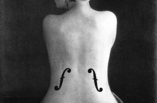 Le Violon d’Ingres di Man Ray-PODCARD